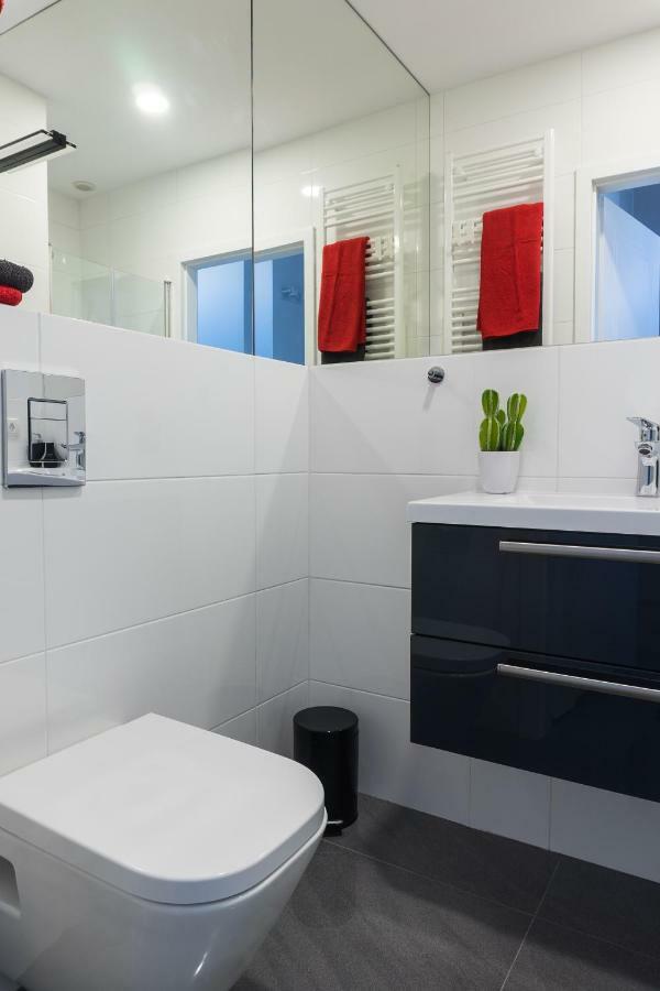 3V Apartments Varsovie Extérieur photo