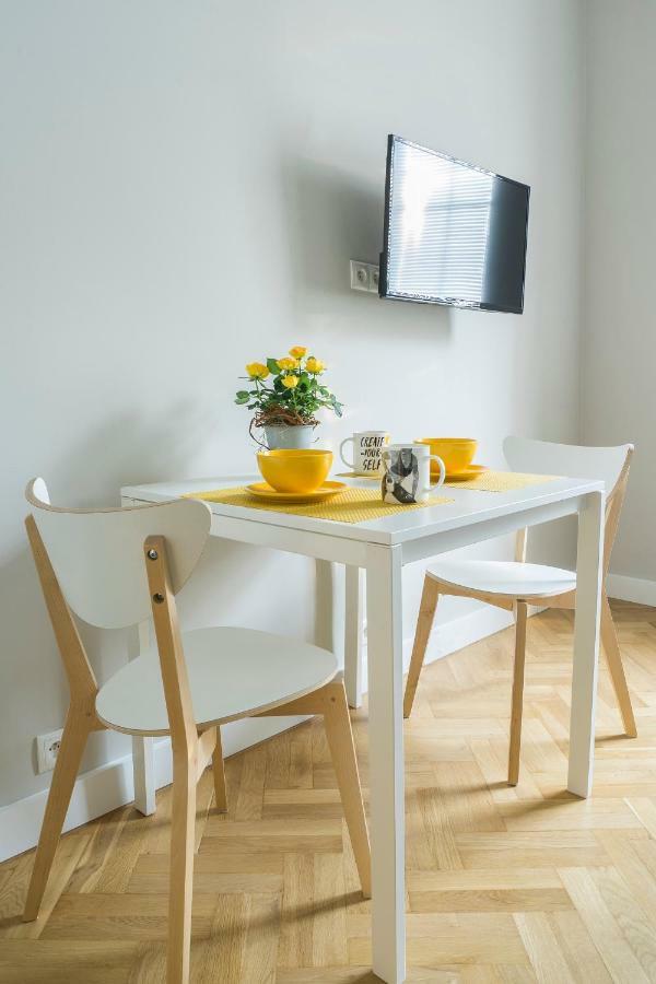 3V Apartments Varsovie Extérieur photo