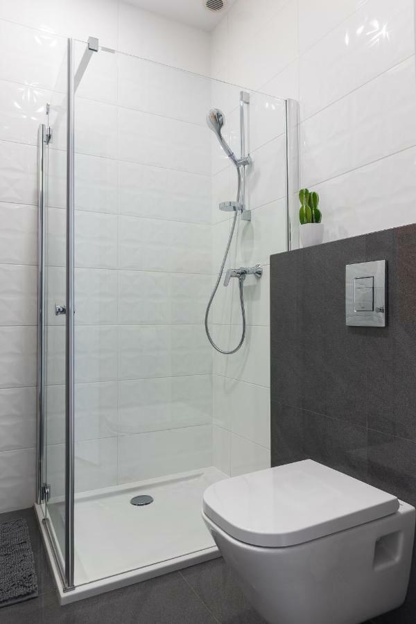 3V Apartments Varsovie Extérieur photo